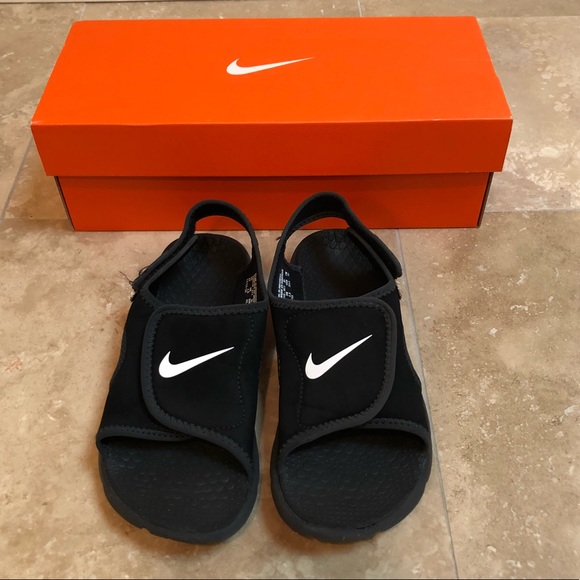 nike sunray adjust youth